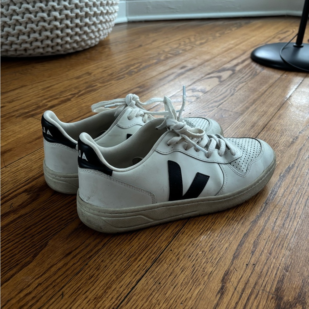 Veja Off-White and Black Casual Sneakers